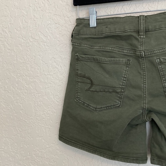 American eagle midi army green shorts - Picture 10 of 10